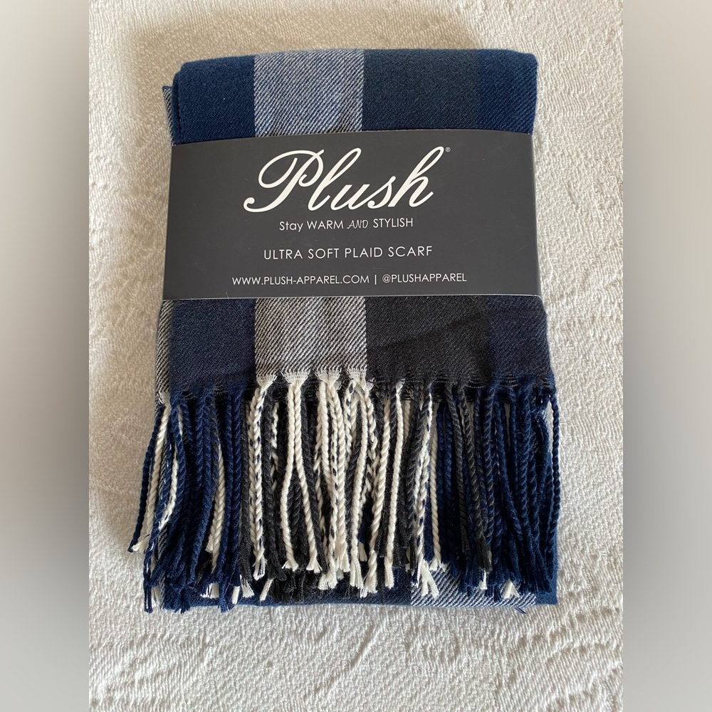 Plush Apparel Ultra Soft Plaid Scarf NWT